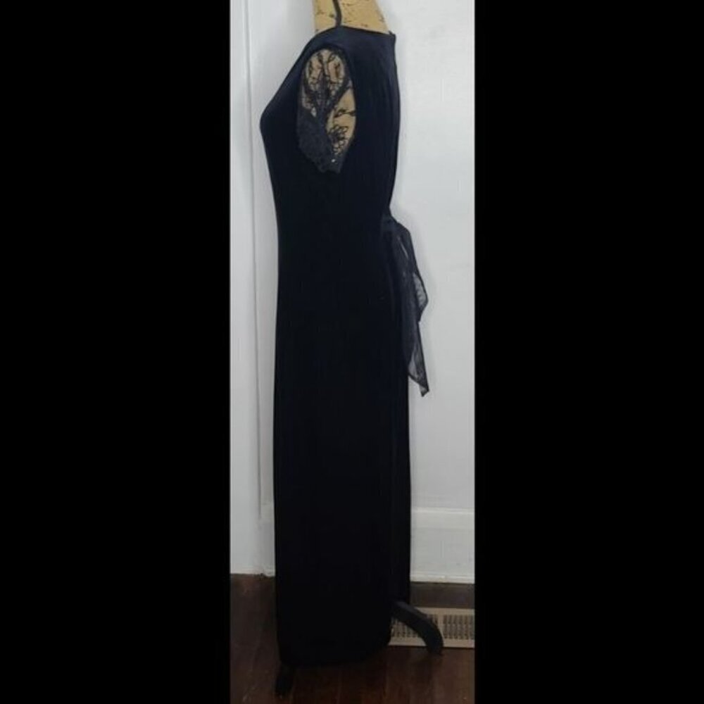 Vintage 80s Wednesday Vampy Black Velour Lace Dress - Picture 2 of 13